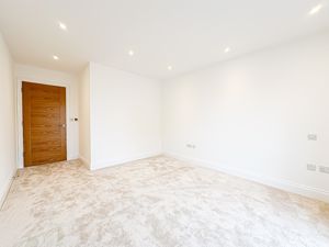 Photo 5- click for photo gallery